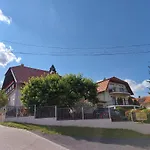 Apartament Erika Apartmanhazak *