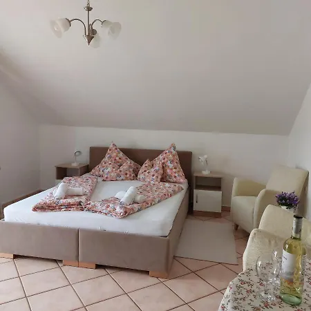 Apartament Erika Apartmanhazak Hévíz