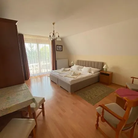 Apartament Erika Apartmanhazak