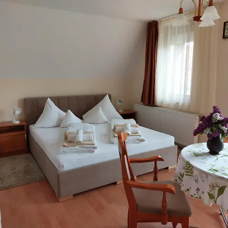 Erika Apartmanhazak Apartament