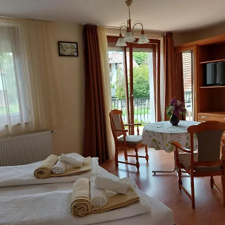 Erika Apartmanhazak Apartament
