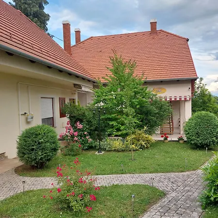 Erika Apartmanhazak Hévíz
