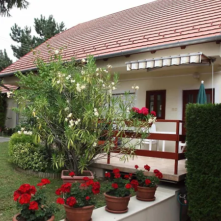 Erika Apartmanhazak * Heviz
