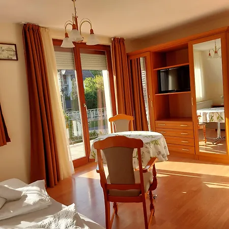 Apartament Erika Apartmanhazak