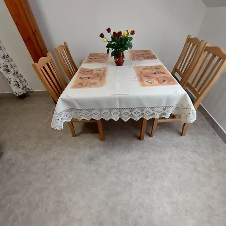 Διαμέρισμα Erika Apartmanhazak *
