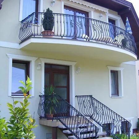 Apartament Erika Apartmanhazak
