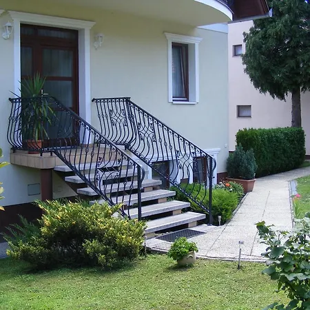 Erika Apartmanhazak Heviz