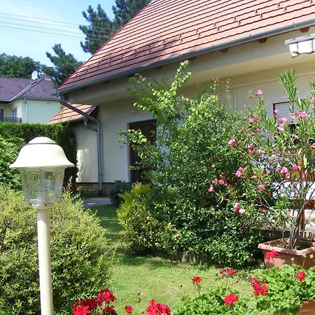 Erika Apartmanhazak