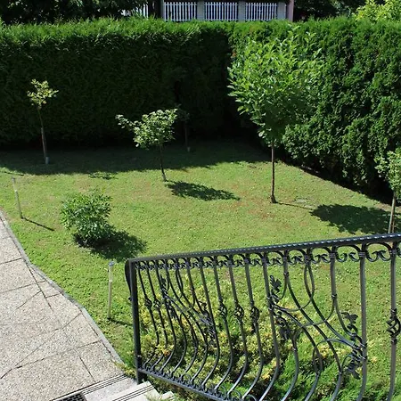 Erika Apartmanhazak * Heviz