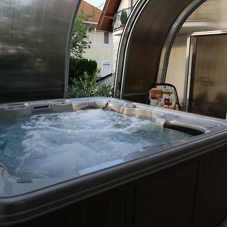 Erika Apartmanhazak Apartament Hévíz