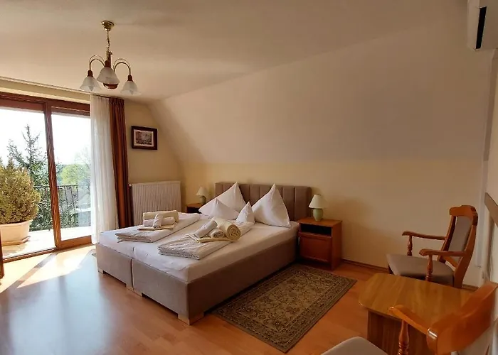 شقة Erika Apartmanhazak Hévíz