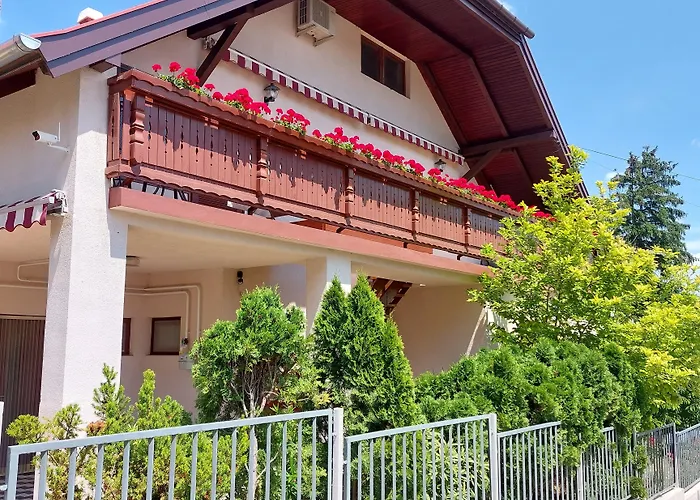 Апартаменты Erika Apartmanhazak Хевиз