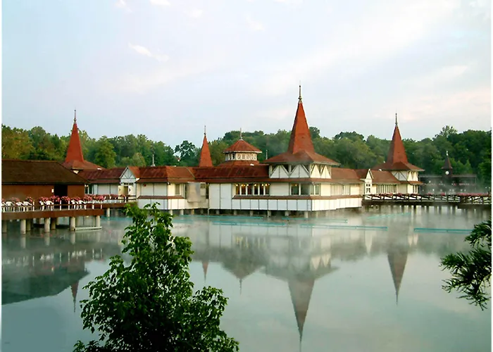 Erika Apartmanhazak Хевиз