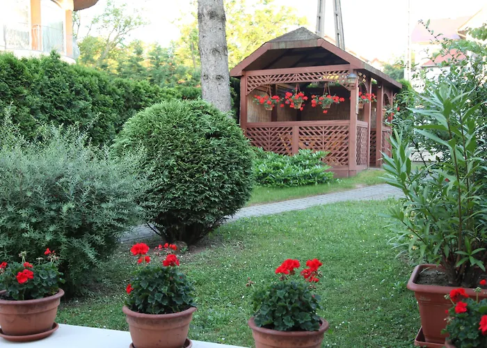 Erika Apartmanhazak Апартаменты