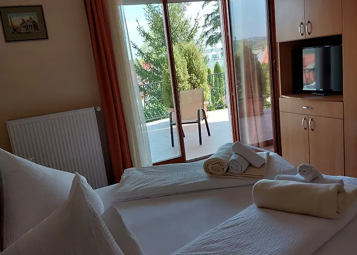 Апартаменты Erika Apartmanhazak *