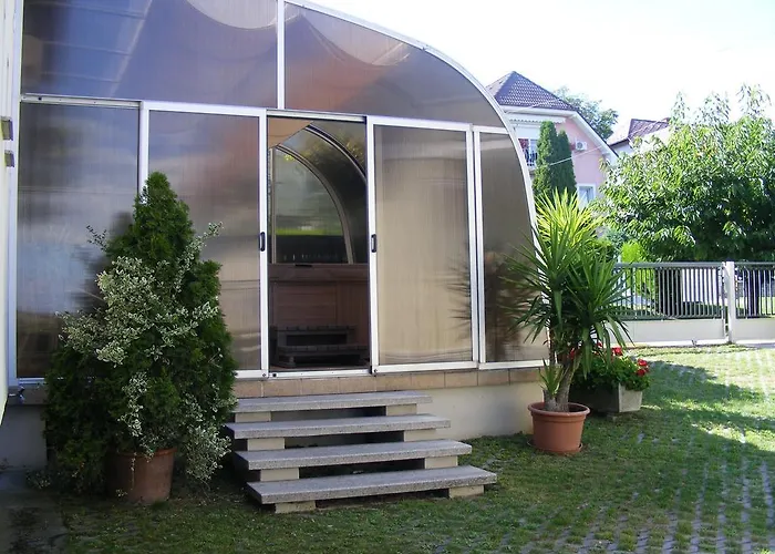 Erika Apartmanhazak Хевиз